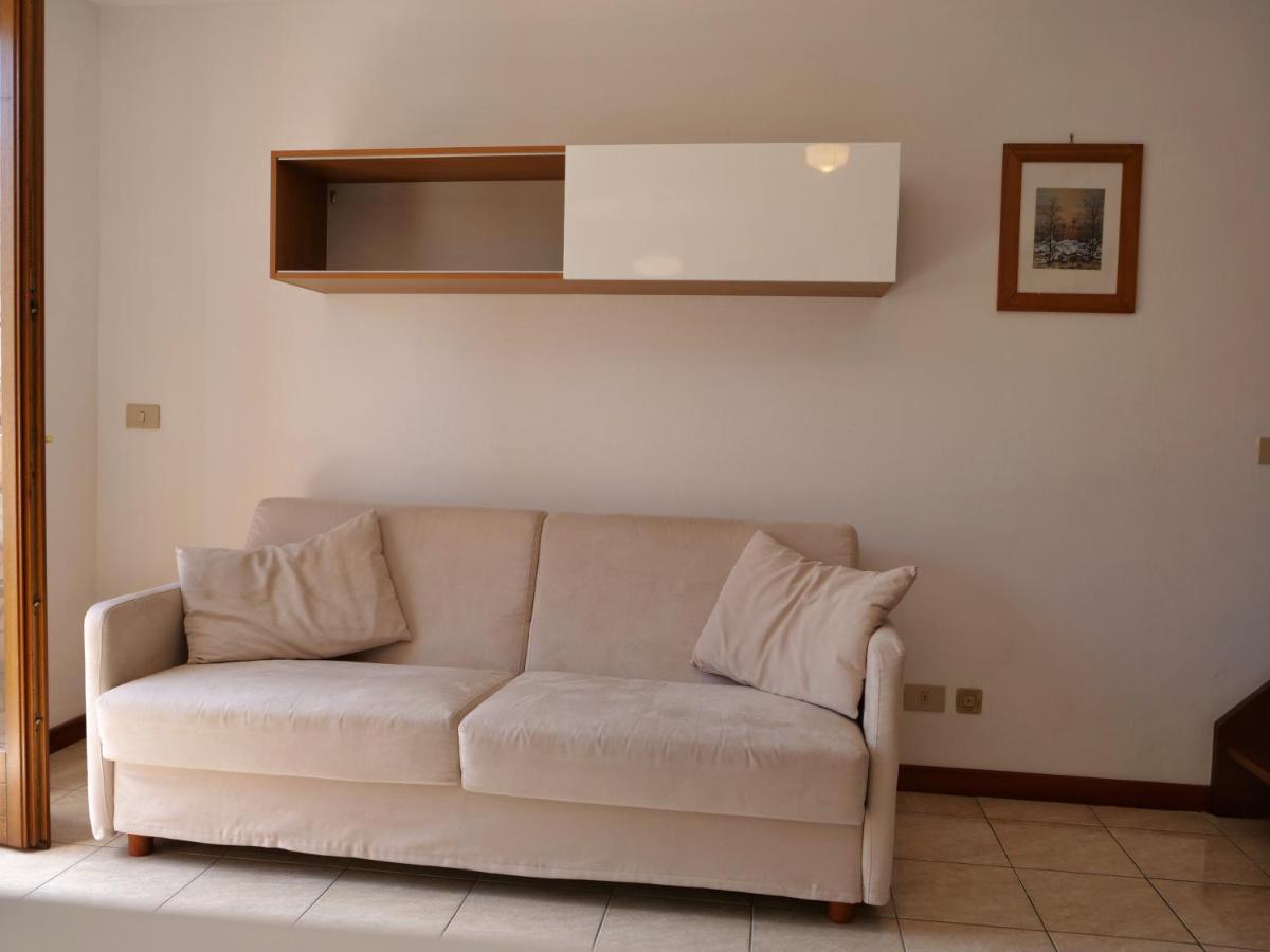 Lounge Del Duca, Centralissimo Bicamere Su Due Livelli - Posto Auto A Richesta Grado Luaran gambar