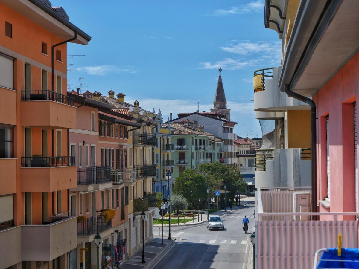 Lounge Del Duca, Centralissimo Bicamere Su Due Livelli - Posto Auto A Richesta Grado Luaran gambar