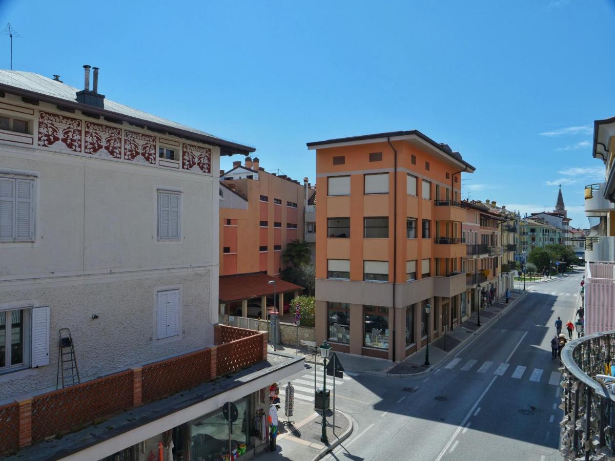 Lounge Del Duca, Centralissimo Bicamere Su Due Livelli - Posto Auto A Richesta Grado Luaran gambar