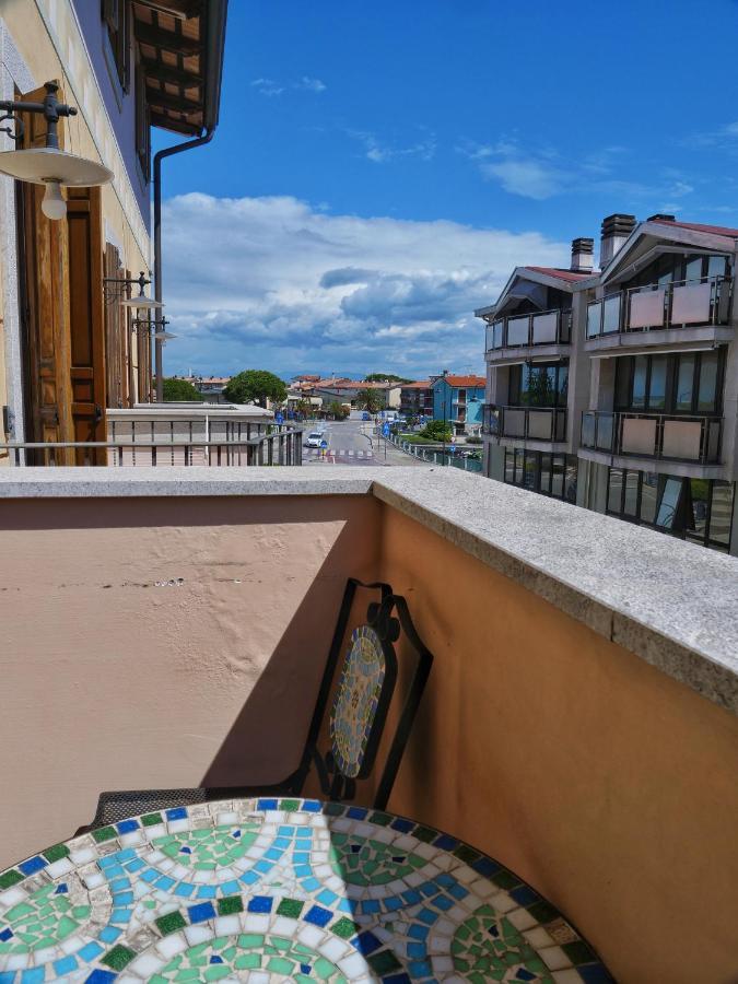Lounge Del Duca, Centralissimo Bicamere Su Due Livelli - Posto Auto A Richesta Grado Luaran gambar